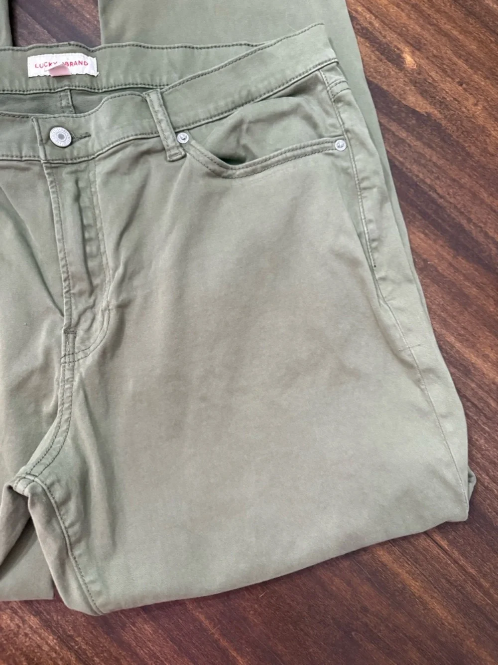 Lucky Brand Men's Olive Green Casual Pants